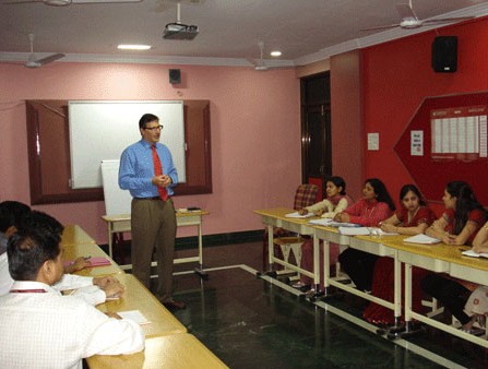 visitors americanschool6 447x338